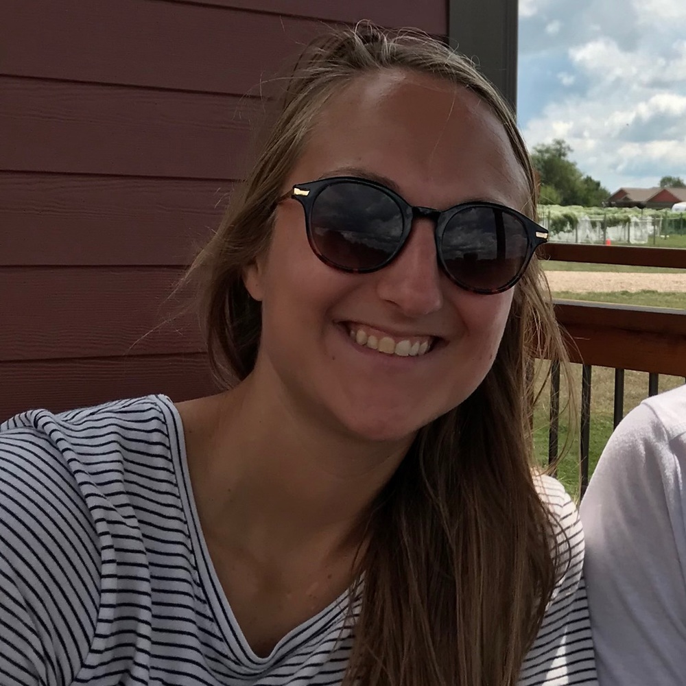 Meet your Posher, Emily